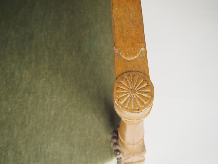 Mobilier de salon Directoire en bois mouluré et sculpté à décor d'étoi