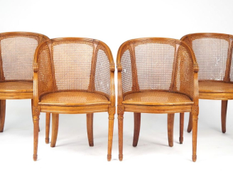 Vente aux enchères 4 fauteuils gondole de style Directoire en bois mouluré, pieds avant f