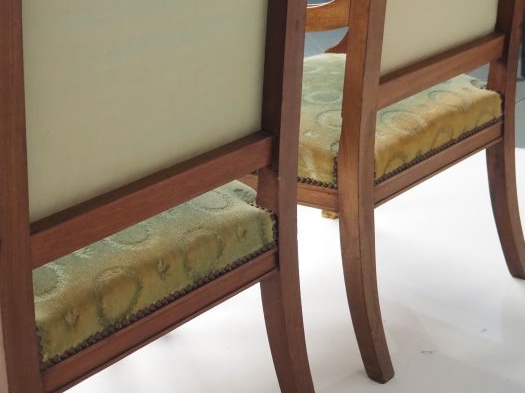 Mobilier de salon en acajou et placage d'acajou début XIXème comprenan