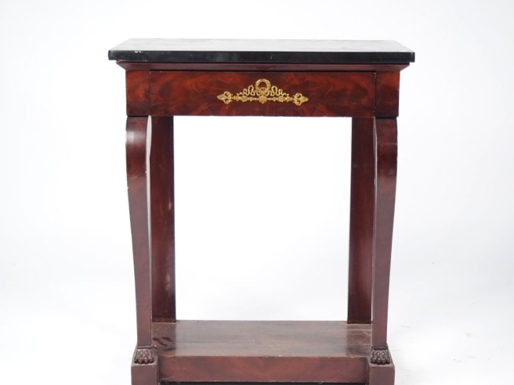 Petite console de style Empire ouvrant à un tiroir, dessus marbre, pie
