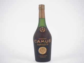 Vente aux enchères 1 BOUTEILLE COGNAC 'NAPOLÉON' CAMUS
