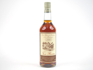 Vente aux enchères 1 BOUTEILLE RHUM TROIS RIVIÈRES MARTINIQUE 45% - 1976