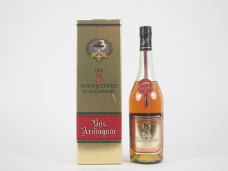 Vente aux enchères 1 BOUTEILLE BAS ARMAGNAC 8 ANS D'ÂGE 'LES TROIS MOUSQUETAIRES D'ALEXAN