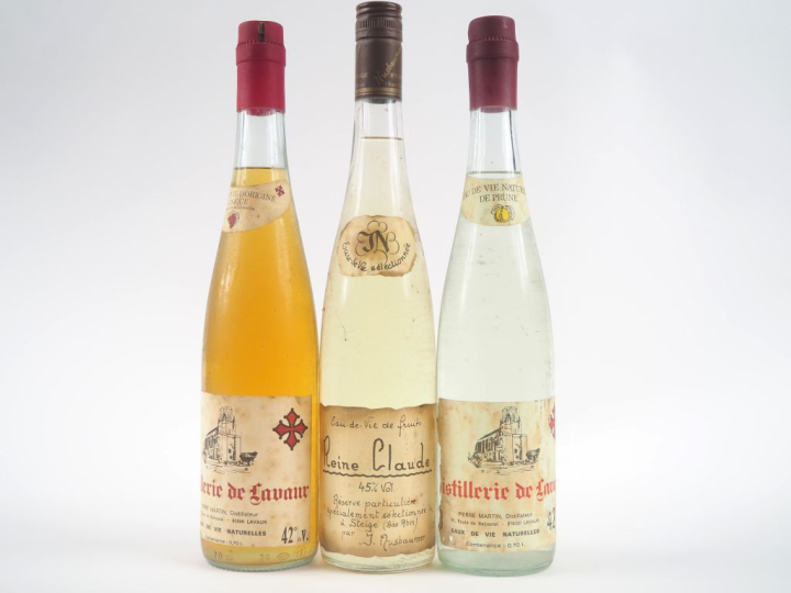 3 BOUTEILLES EAU DE VIE : 1 REINE CLAUDE NUSBAUMER 45 % / 1 D'ORIGINE 