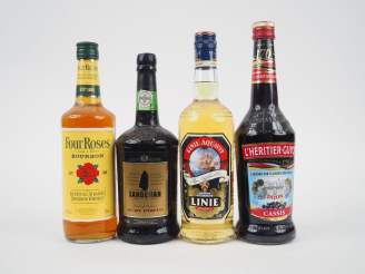 Vente aux enchères 4 BOUTEILLES : 1 CRÈME DE CASSIS DE DIJON / 1 LINIE AQUAVIT/ 1 PORTO S
