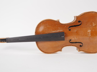 Vente aux enchères Violon fait en Allemagne vers 1900 portant l'étiquette "CAESAR CASTELL
