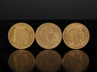 Vente aux enchères Ensemble comprenant :  - une pièce de 10 Francs or, Napoléon III Emper
