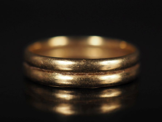 Vente aux enchères Bague double joncs en or jaune 750.  TDD. 54 Poids. 3,26 g