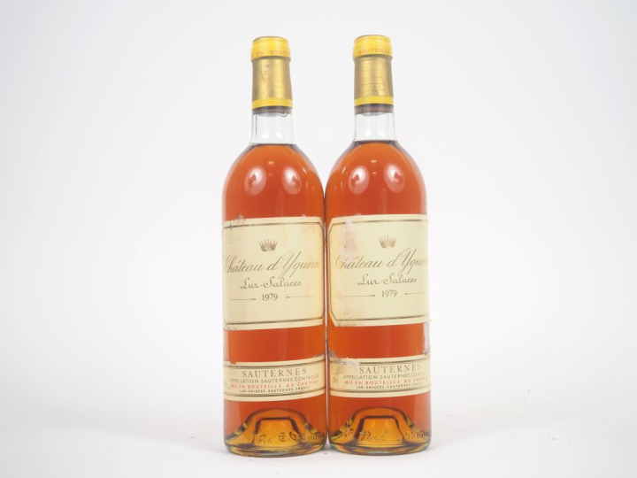 2 BOUTEILLES CHÂTEAU D'YQUEM 1er CCS SAUTERNES - 1979 - BG-LB/EA/ELT 
