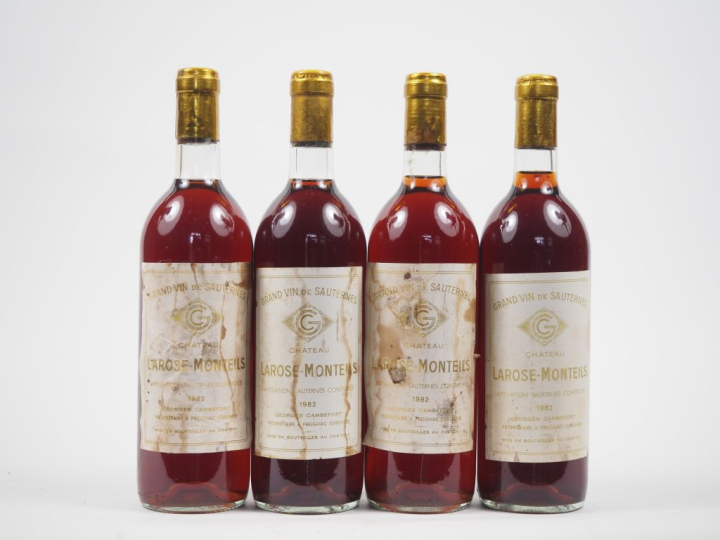 4 BOUTEILLES CHÂTEAU LAROSE MONTEILS SAUTERNES - 1982 - 2 BG/ET