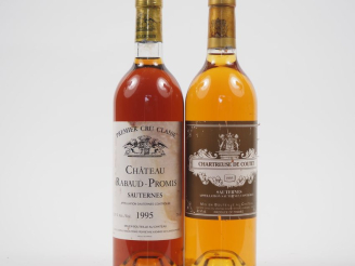 Vente aux enchères 2 BOUTEILLES SAUTERNES de 1995 : 1 RABAUD PROMIS 1er CC ELT / 1 CHARTR