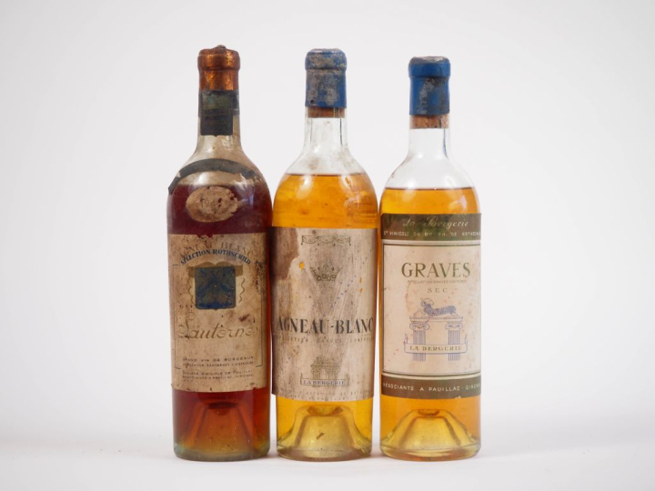 3 VIEILLES BOUTEILLES : 1 AGNEAU BLANC 'SELECTION ROTHSCHILD' 194? MEP