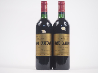 Vente aux enchères 2 BOUTEILLES CHÂTEAU BRANE CANTENAC GCC MARGAUX - 1985 - 1 BG/1 LB