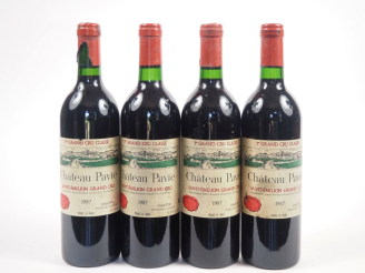 Vente aux enchères 4 BOUTEILLES CHÂTEAU PAVIE 1er GCC ST ÉMILION - 1987 - 1 CAPSULE LÉGER