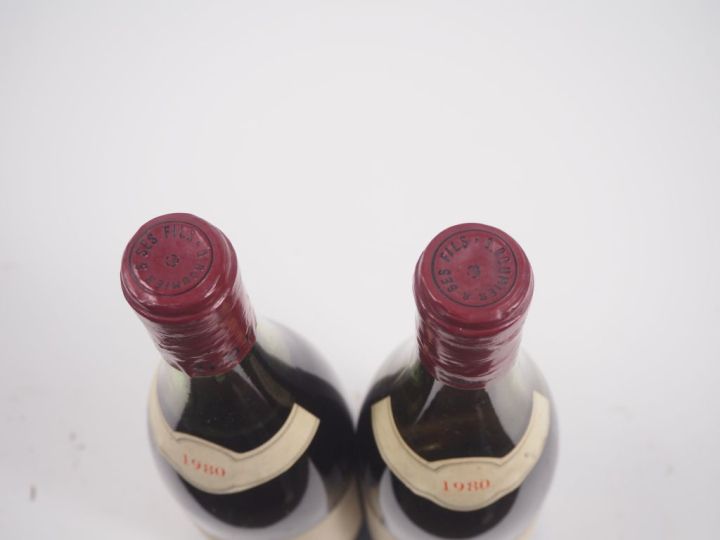 2 BOUTEILLES MUSIGNY GC DOMAINE GEORGES ROUMIER - 1980 - BOUCHONS TOMB