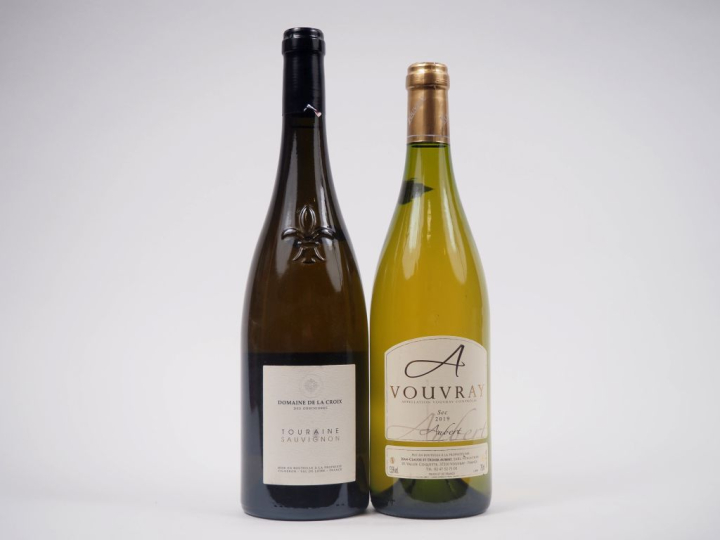 2 BOUTEILLES : 1 VOUVRAY AUBERT 2019 - 1 SAUVIGNON DOMAINE DE LA CROIX