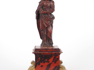 Vente aux enchères Sujet XVIIIème en bois sculpté "Saint Femme" sur un socle en placage d
