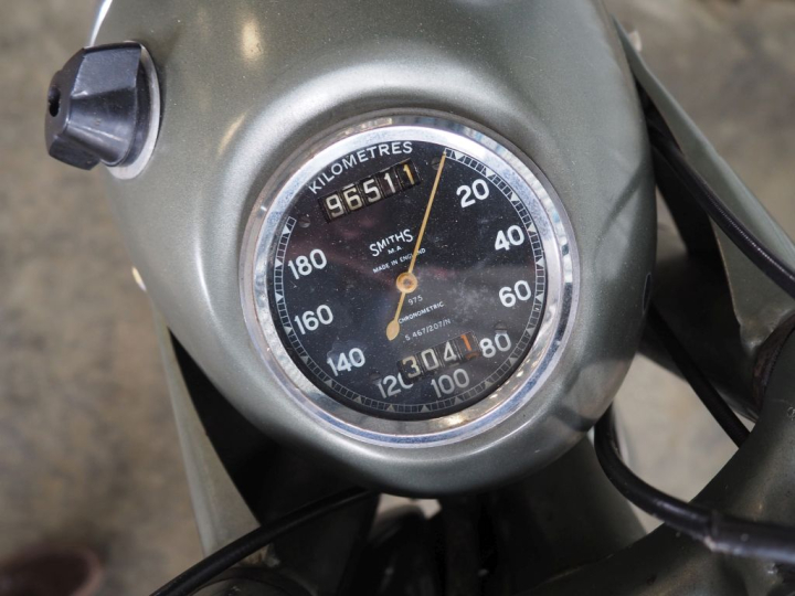 NORTON 99 DOMINATOR :  Numéro de série :7182514. Numéro de boite de vi