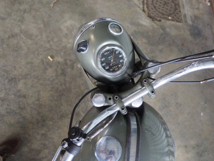 NORTON 99 DOMINATOR :  Numéro de série :7182514. Numéro de boite de vi