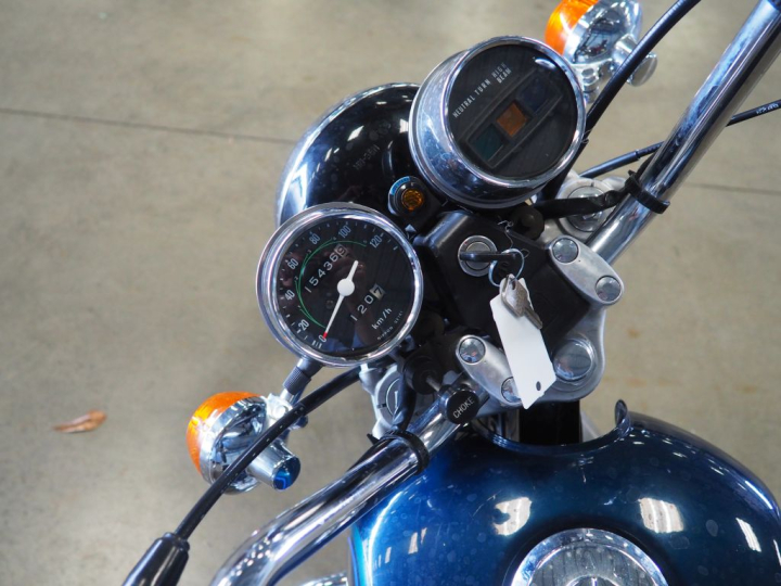 HONDA CM 125 CUSTOM:  Numéro de série :JCO55708120. 1ère M.E.C : 1996.