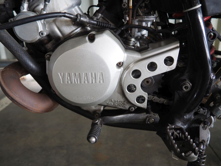 YAMAHA DT 125 :  Numéro de série : JYA4BL00000137563. Numéro moteur : 