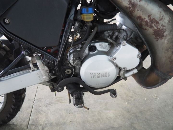 YAMAHA DT 125 :  Numéro de série : JYA4BL00000137563. Numéro moteur : 