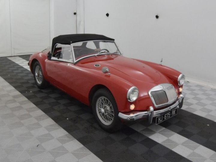 MGA 1500 mk1 ROADSTER :  Numéro de série :HD4345891. Numéro moteur :15