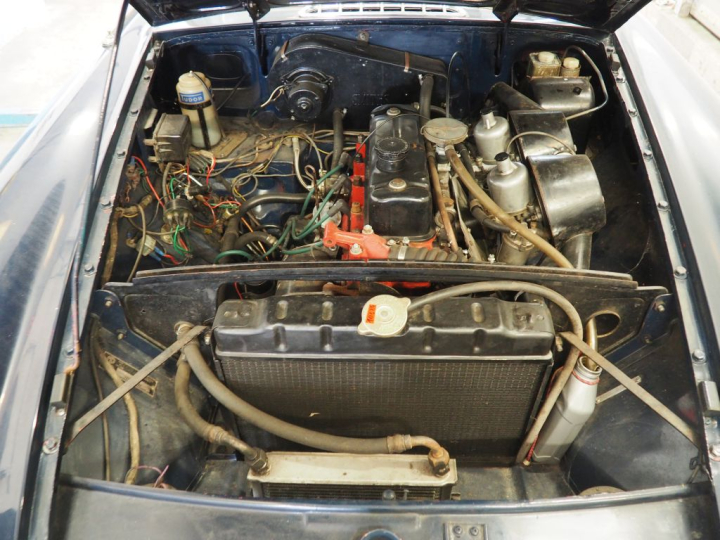 MGB GT :  Numéro de série : GHD3114261. 1ère M.E.C : 1967. Kilométrage