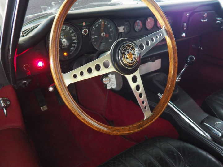 JAGUAR TYPE E CABRIOLET 4.2L BVM :  Import Usa. Carte grise française.