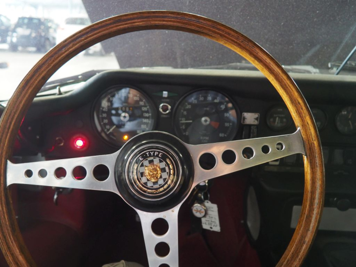 JAGUAR TYPE E CABRIOLET 4.2L BVM :  Import Usa. Carte grise française.