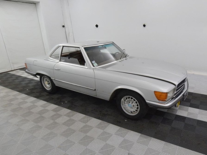 Mercedes 280 SL BVM4 :  Numéro de série 10704210001252. 1ère M.E.C : 1