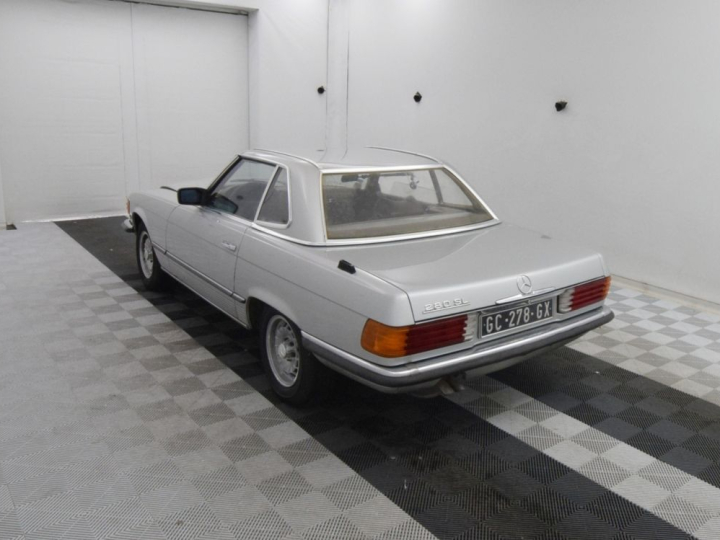Mercedes 280 SL BVM4 :  Numéro de série 10704210001252. 1ère M.E.C : 1