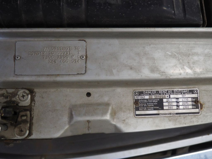 Mercedes 280 SL BVM4 :  Numéro de série 10704210001252. 1ère M.E.C : 1