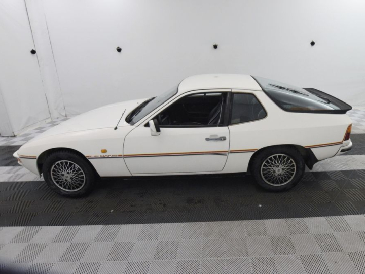 Porsche 924 LE MANS :  Origine France Sonauto. Numéro de série WPOZZZ9
