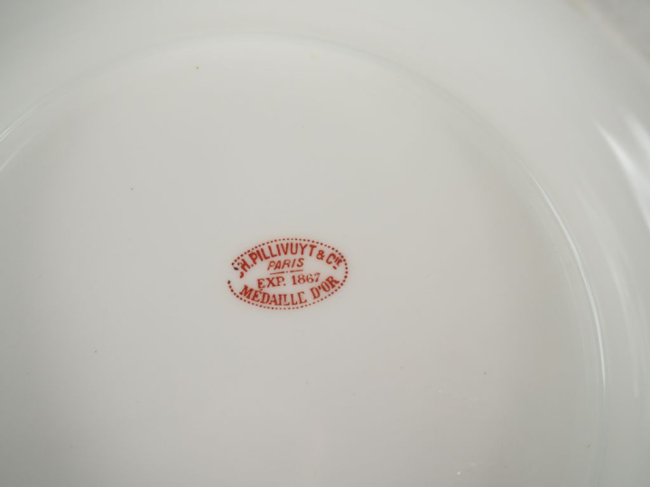 Service à dessert et à thé Napoléon III en porcelaine de Paris, à déco