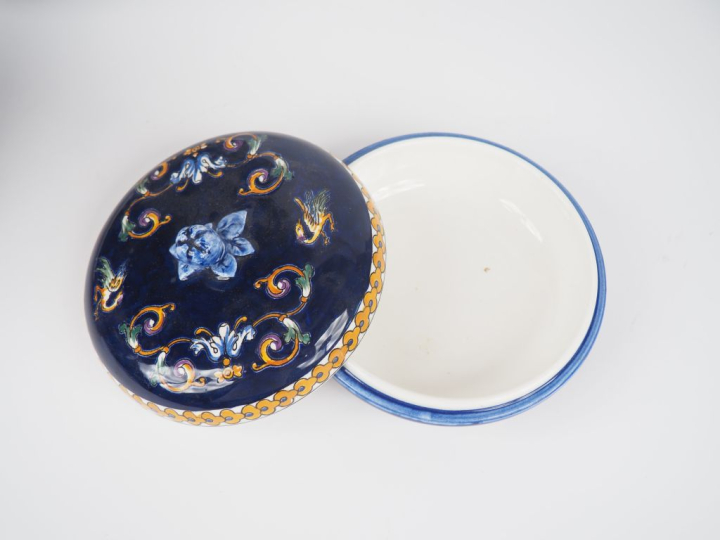 GIEN.  4 différentes verseuses en faience, décor de style Renaissance 