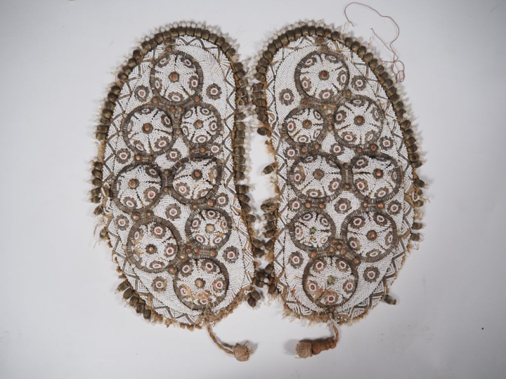 Habit de toréro en soie brodée et perles.  (accidents, manques)