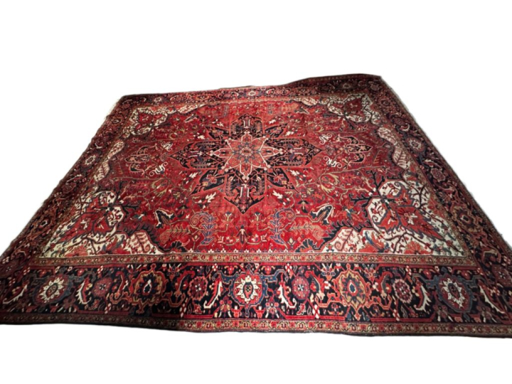 Grand tapis d'Orient. Dim. 440 x 340 cm
