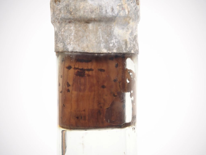 1 BOUTEILLE CHÂTEAU D'YQUEM 1er CCS SAUTERNES - 1924 - SE/ BOUCHON ÉTA