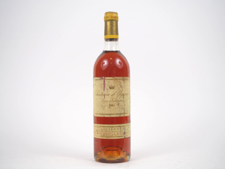 1 BOUTEILLE CHÂTEAU D'YQUEM 1er CCS SAUTERNES - 1983 - BG/ETA/CAPS COR
