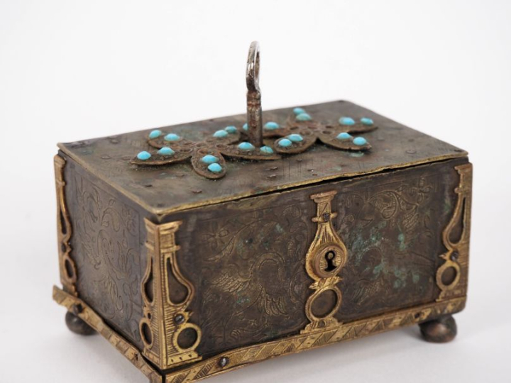 Michael MANN (dans le goût de). Coffre de Nuremberg miniature en bronz