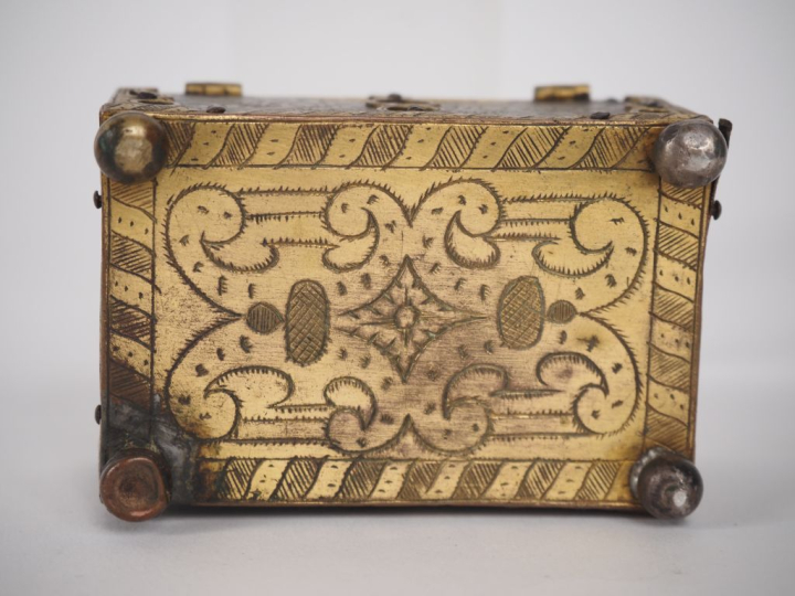 Michael MANN (dans le goût de). Coffre de Nuremberg miniature en bronz