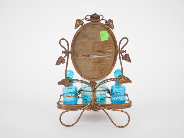 Nécessaire de toilette 3 pièces sur son support de style Art Nouveau e
