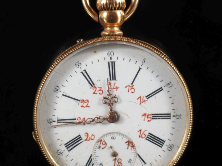 Montre de gousset Napoléon III en or jaune 750.  Cadran à chiffres rom