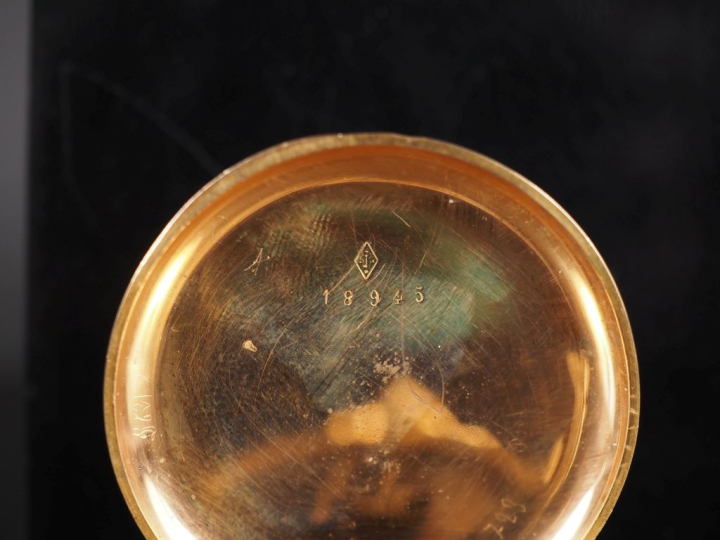 Montre de gousset Napoléon III en or jaune 750.  Cadran à chiffres rom