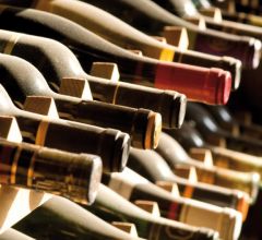 Acheter aux enchères GRANDS VINS, RARES ALCOOLS ET SPIRITUEUX