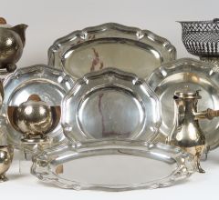 Acheter aux enchères OR - BIJOUX - ARGENTERIE - COLLECTION DE HOCHETS