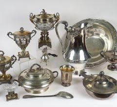 Acheter aux enchères BIJOUX - OR - ARGENTERIE