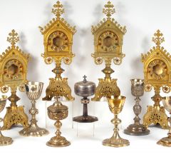 Acheter aux enchères BIJOUX - OR - ARGENTERIE - ART SACRE