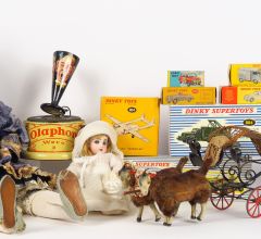 Acheter aux enchères JOUETS ANCIENS ET MINIATURES AUTOMOBILES AU 1/43EME